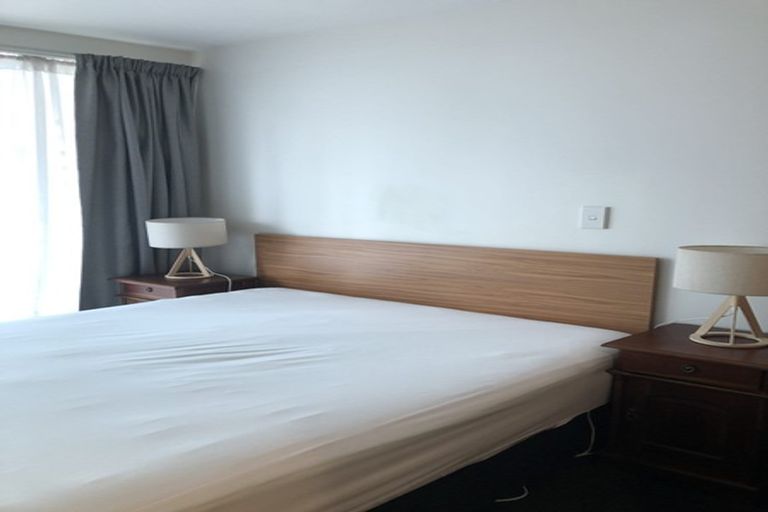 Photo of property in Dual Apartments, 108/142 Vivian Street, Te Aro, Wellington, 6011