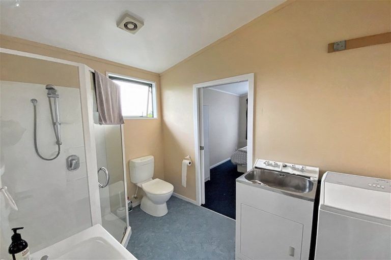 Photo of property in 3 Maclaurin Street, Dannevirke, 4930