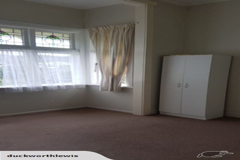 Photo of property in 11 Lawrence Street, Newtown, Wellington, 6021