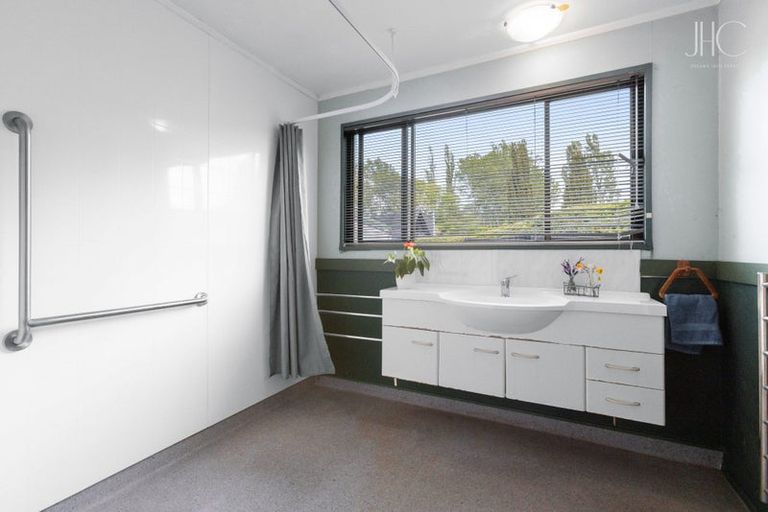 Photo of property in 18 Wairau Road, Albert Town, Wanaka, 9305