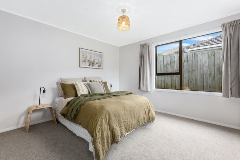 Photo of property in 25 Lincoln Avenue, Tawa, Wellington, 5028