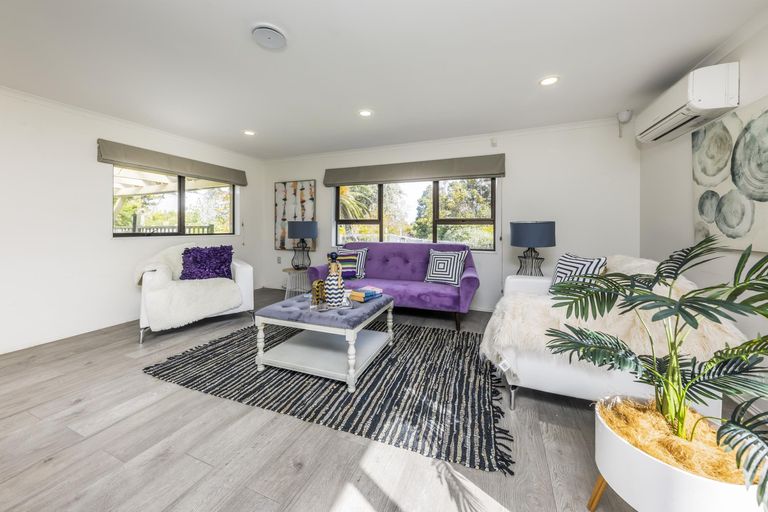 Photo of property in 32 Gracechurch Drive, Flat Bush, Auckland, 2016