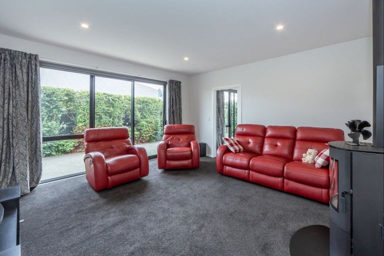 Photo of property in 16 Broomleigh Drive, Rolleston, 7615