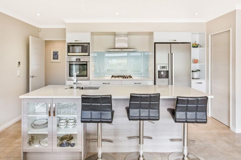 Photo of property in 26 Otupoa Way, Paraparaumu, 5032