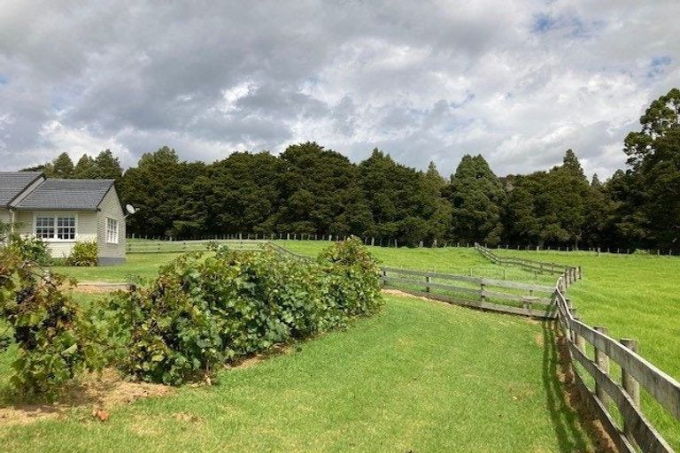 Photo of property in 18 Vista Lane, Kaiwaka, 0573