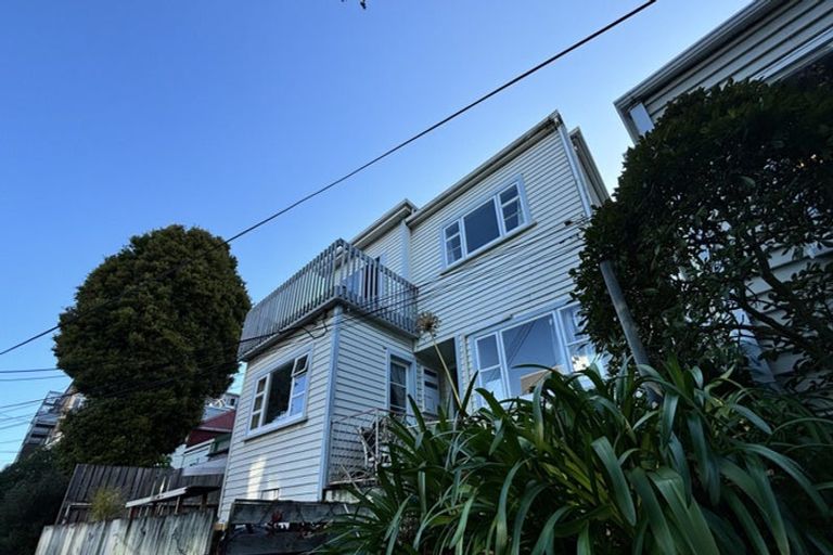 Photo of property in 6 Hanson Street, Mount Cook, Wellington, 6021