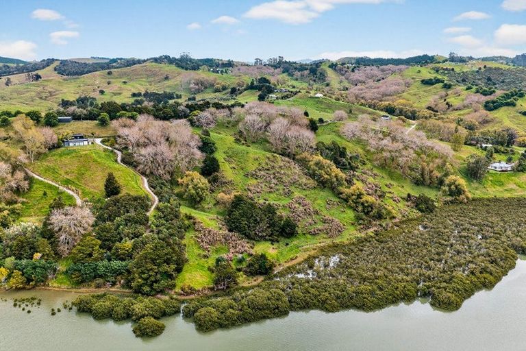 Photo of property in 102b James Road, Maungaturoto, 0587