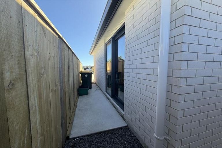 Photo of property in 44a Michael Road, Paraparaumu Beach, Paraparaumu, 5032