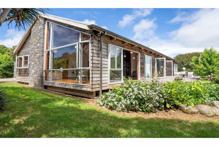 Photo of property in 273 Te Ahu Ahu Road, Waimate North, Kaikohe, 0472