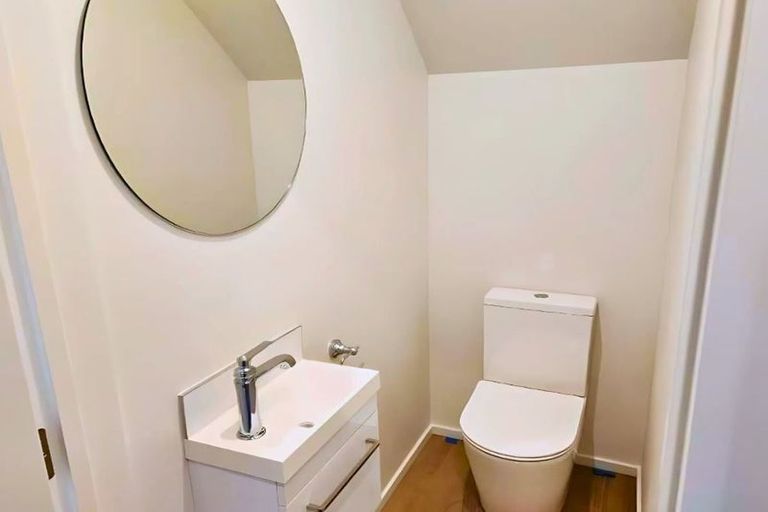 Photo of property in 4/40 New Brighton Road, Shirley, Christchurch, 8061