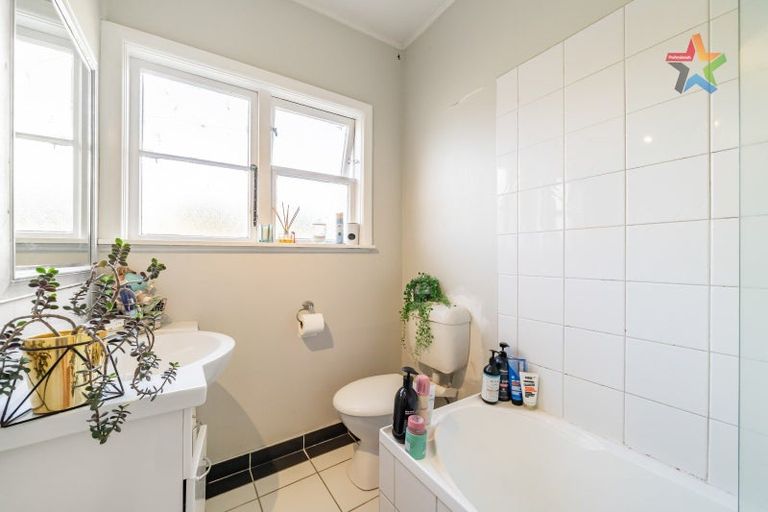 Photo of property in 38 Hall Crescent, Epuni, Lower Hutt, 5011