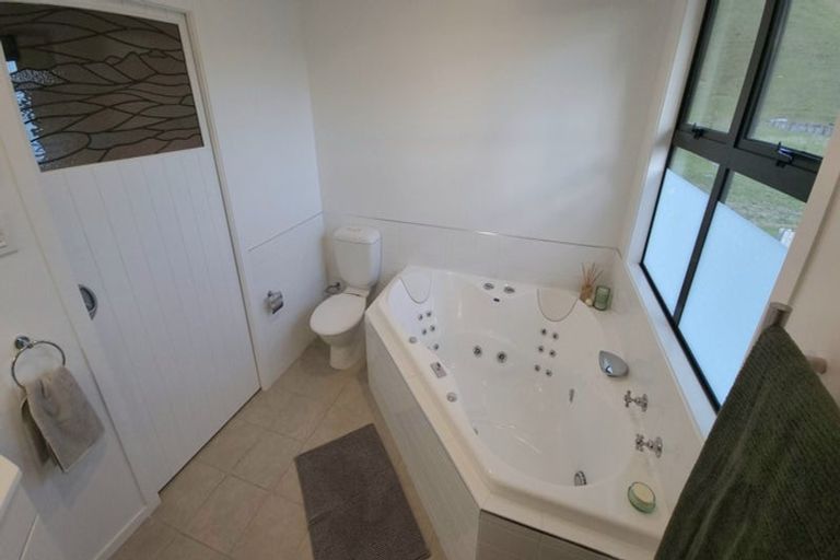 Photo of property in 299 Whangamata Road, Kinloch, Taupo, 3377