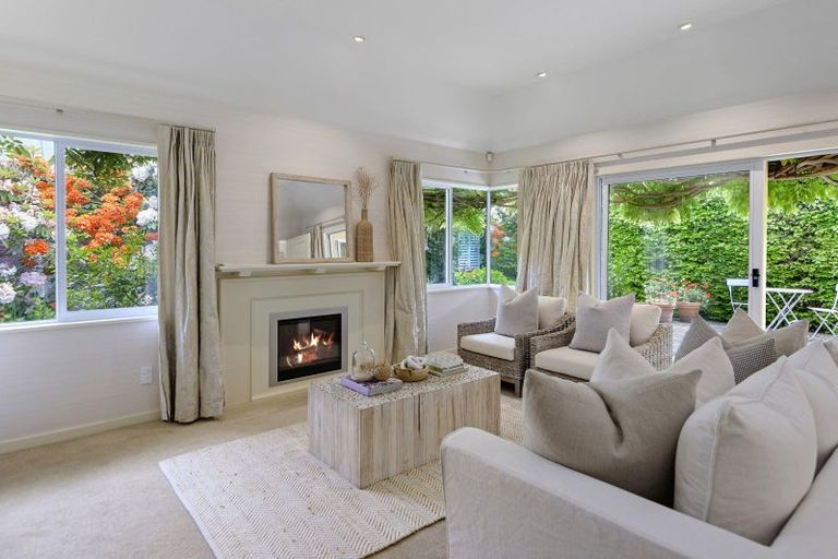 Photo of property in 2/89 Merivale Lane, Merivale, Christchurch, 8014