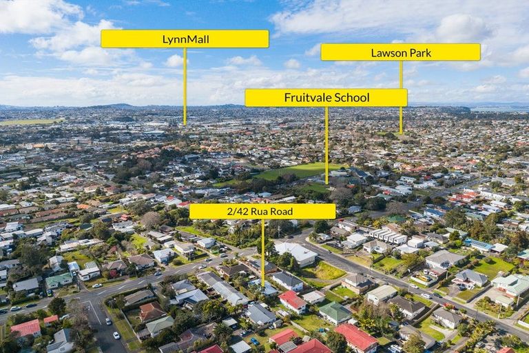 Photo of property in 2/42 Rua Road, Glen Eden, Auckland, 0602