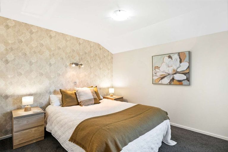 Photo of property in 4 Solander Road, Pegasus, 7612