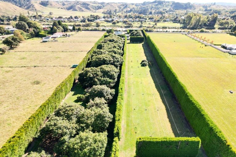 Photo of property in 92 Riverbank Road, Okoia, Whanganui, 4573