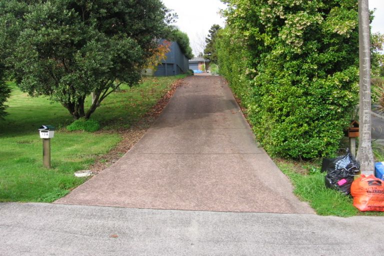 Photo of property in 13a Pounamu Avenue, Greenhithe, Auckland, 0632