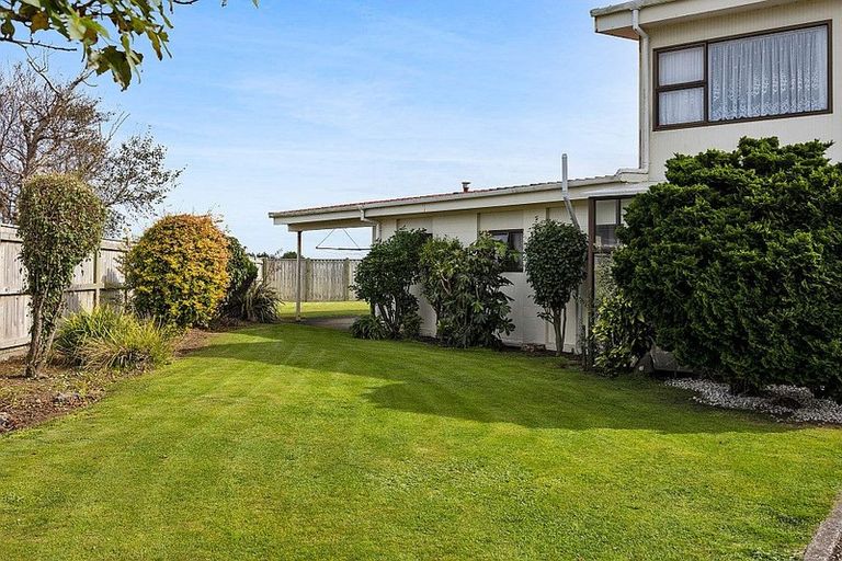 Photo of property in 10 Green Lane, Hawera, 4610