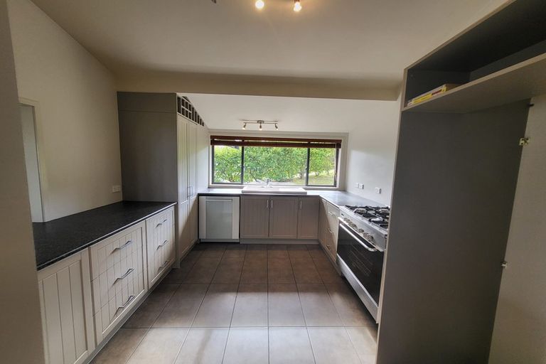 Photo of property in 165 Settlement Road, Papakura, 2110