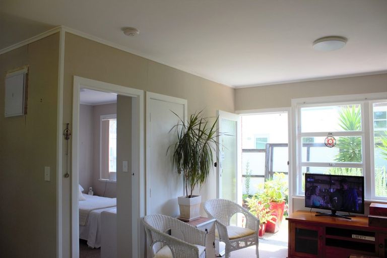 Photo of property in 6/14 Waterloo Road, Milford, Auckland, 0620