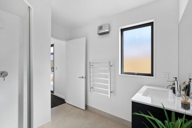 Photo of property in 2 Tarata Way, Lower Shotover, 9304