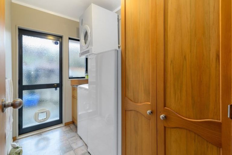 Photo of property in 5 Janet Place, Lynmore, Rotorua, 3010