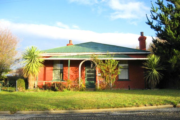 Photo of property in 10 Start Street, Palmerston, 9430