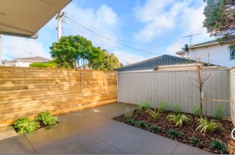 Photo of property in 745d High Street, Boulcott, Lower Hutt, 5010