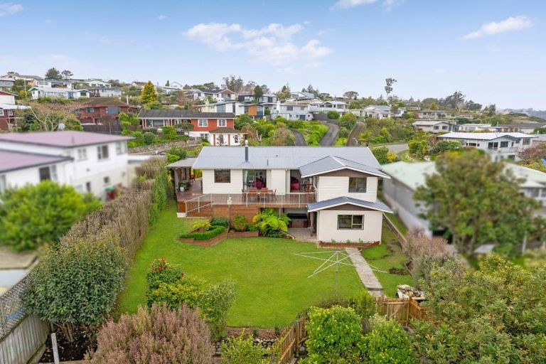 Photo of property in 17 Puriri Crescent, Lansdowne, Masterton, 5810