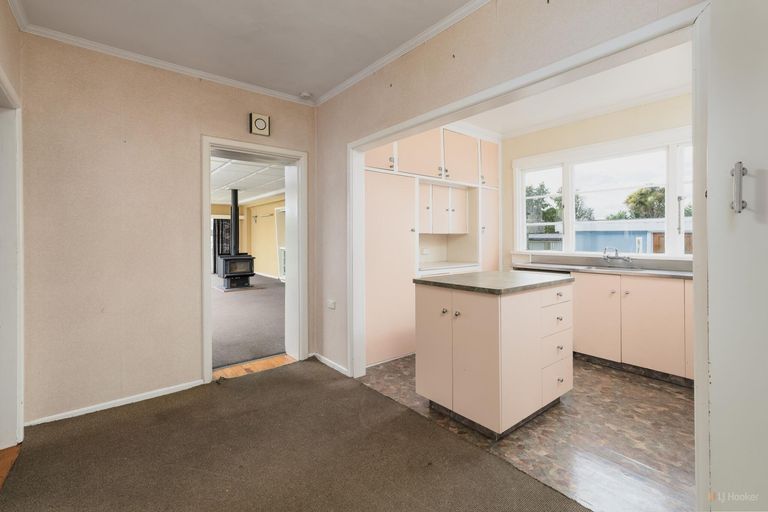 Photo of property in 53 Rhodes Street, Waimate, 7924