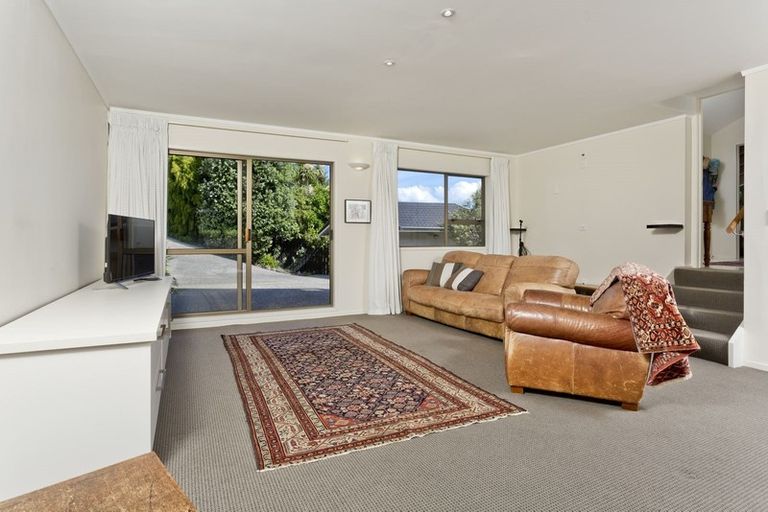 Photo of property in 22b Mariposa Crescent, Birkenhead, Auckland, 0626