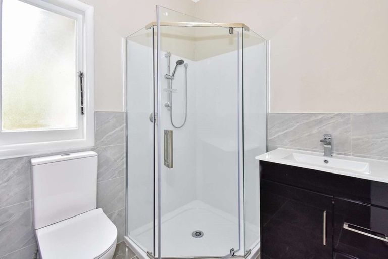 Photo of property in 79c Russell Road, Manurewa, Auckland, 2102