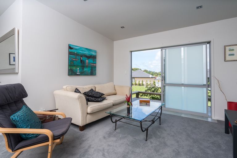 Photo of property in 11 Kakapo Place, Mangawhai, 0505