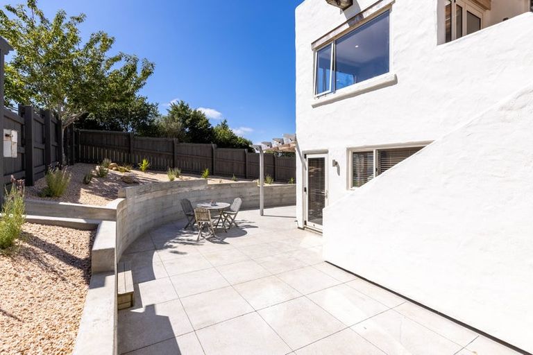 Photo of property in 64 Ellesmere Street, Ravensbourne, Dunedin, 9022