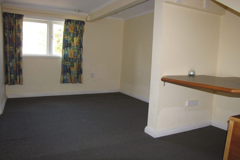 Photo of property in 1/3 Aorangi Place, Birkenhead, Auckland, 0626