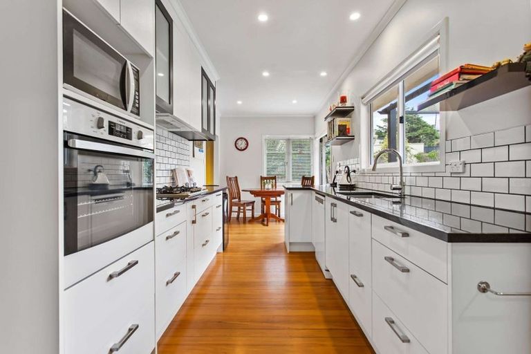 Photo of property in 254 Dominion Road, Red Hill, Papakura, 2110