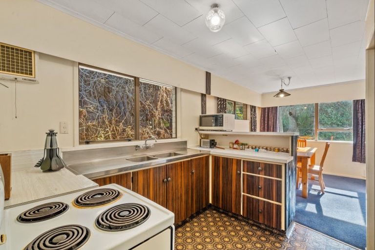 Photo of property in 22 Frankley Road, Westown, New Plymouth, 4310