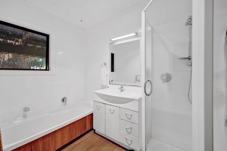 Photo of property in 6 Antonia Place, Bell Block, New Plymouth, 4312