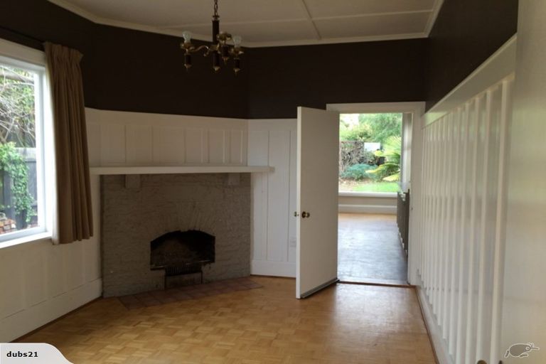 Photo of property in 41 Beachville Road, Redcliffs, Christchurch, 8081