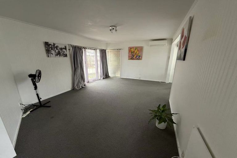 Photo of property in 21 Minaret Drive, Bucklands Beach, Auckland, 2014