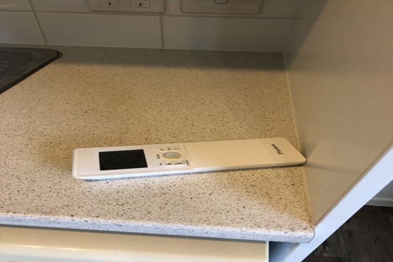 Photo of property in 2/39 Bayview Road, Bayview, Auckland, 0629