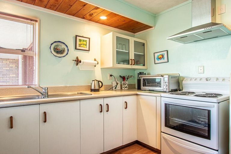 Photo of property in 16b Manchester Street, Levin, 5510