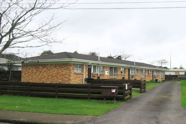 Photo of property in 1/9 Pratt Street, Papakura, 2110