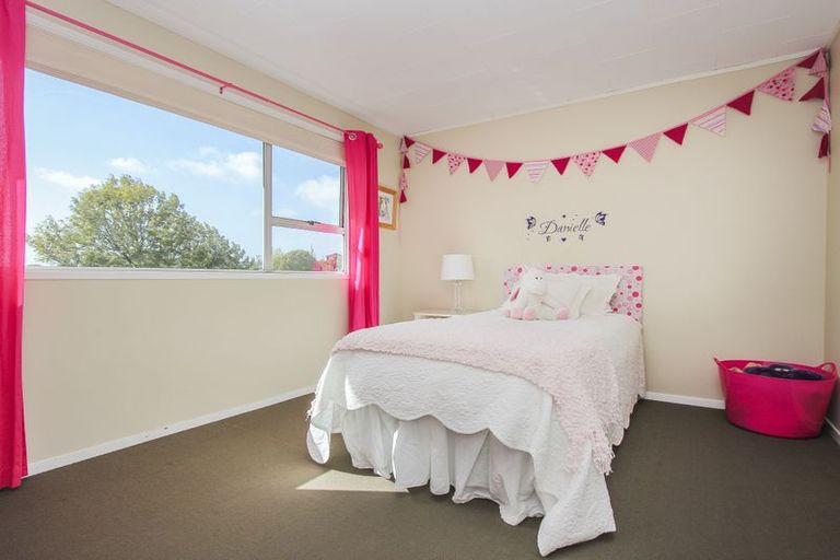 Photo of property in 40 Keegan Drive, Massey, Auckland, 0614