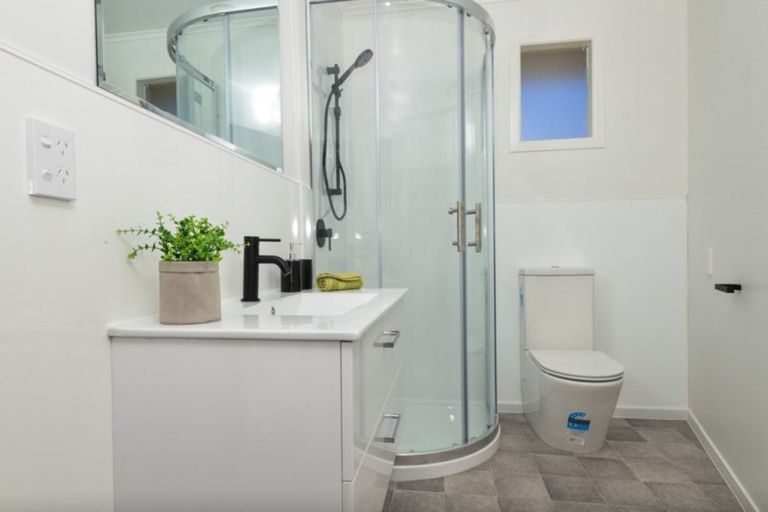 Photo of property in 12 Carrington Avenue, Hillcrest, Hamilton, 3216