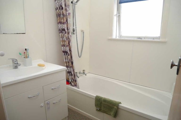 Photo of property in 395 Warspite Avenue, Ascot Park, Porirua, 5024