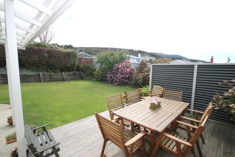 Photo of property in 27 Salmond Street, Halfway Bush, Dunedin, 9010