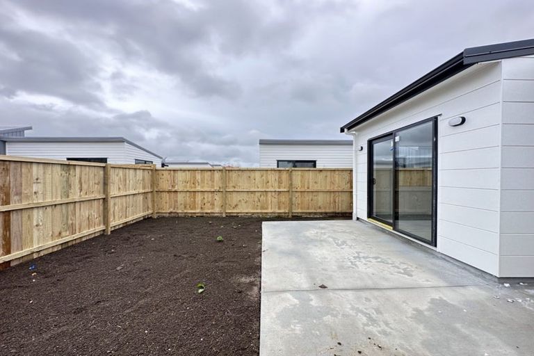 Photo of property in 10 Clayden Shuttleworth Street, Papakura, 2110