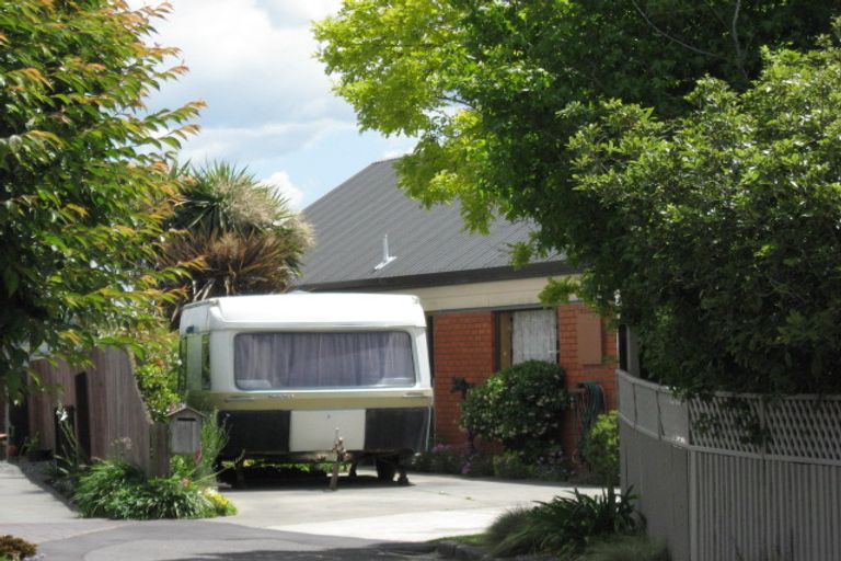 Photo of property in 18 Nepal Place, Burnside, Christchurch, 8053