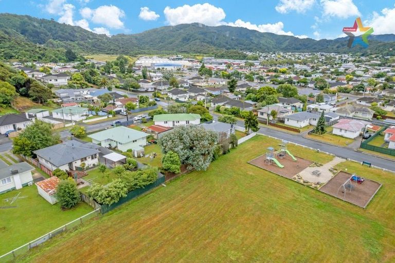 Photo of property in 5 Kowhai Street, Wainuiomata, Lower Hutt, 5014